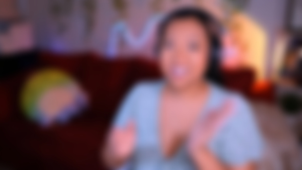 Nia Maki - The Brady Bunch Movie (1995)
