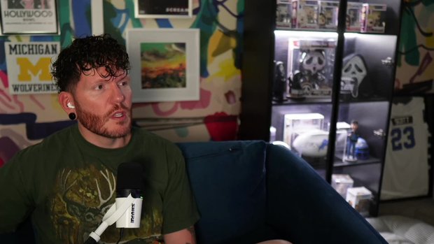 Travis Views - Transformers: Revenge of the Fallen (2009)