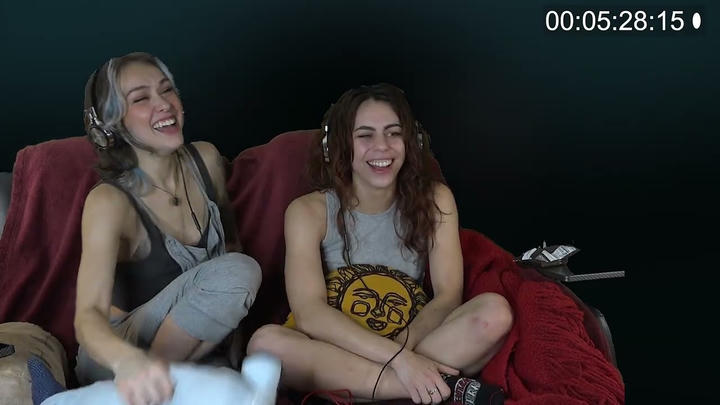 Alien (1979) FULL WATCH ALONG w/ Nicki & Leia