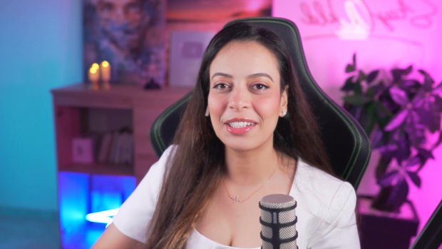 SoFieReacts - Tangled (2001)