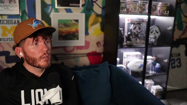 Travis Views - Mare of Easttown (2021)