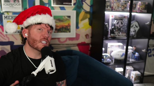 Travis Views - Transformers: Dark of the Moon (2011)