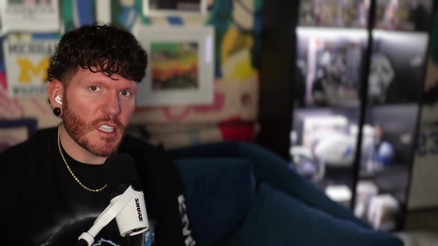 Travis Views - Legally Blonde (2001)