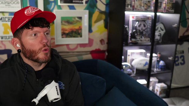 Travis Views - The Greatest Showman (2017)