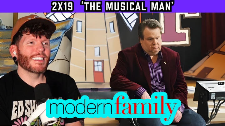 First time watching MODERN FAMILY 2x19 'The Musical Man' REACTION