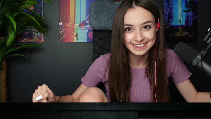 Lucifer 5x9 Reaction