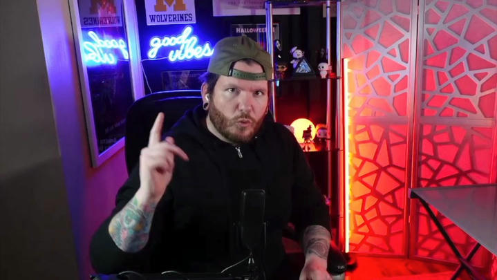 Lucifer | 2x4 'Lady Parts'