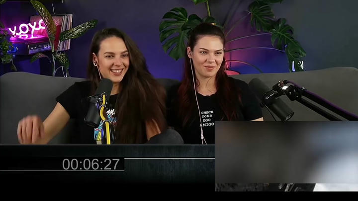 How to Train Your Dragon 2 with Viki and Laura Reaction