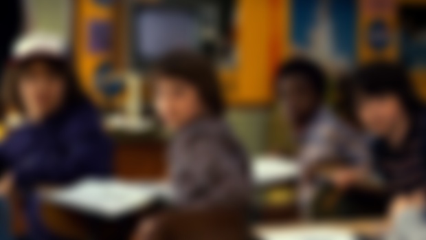 Stranger things 2x01♡Uncut Reaction &Review ♡