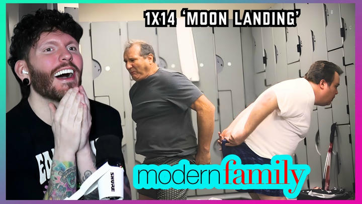 First time watching MODERN FAMILY Reaction 1x14 'Moon Landing'