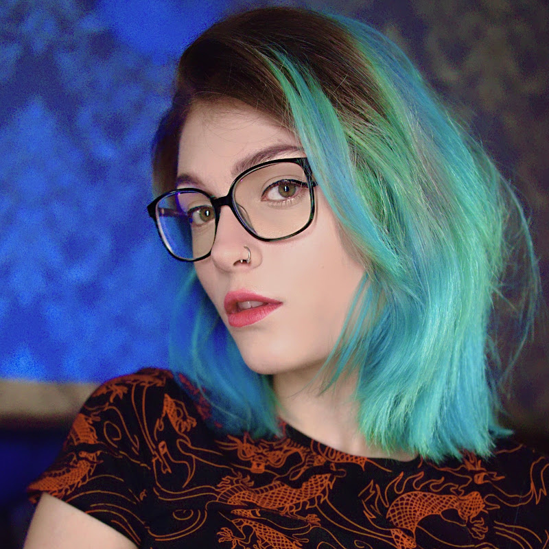 Trixy Blue - The Illusionist (2010)