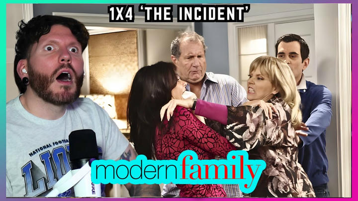 First time watching MODERN FAMILY Reaction 1x4 'The Incident'